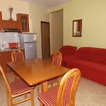 Konukevi & Ruzmarin 3*