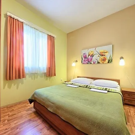 Apartments&rooms Ruzmarin