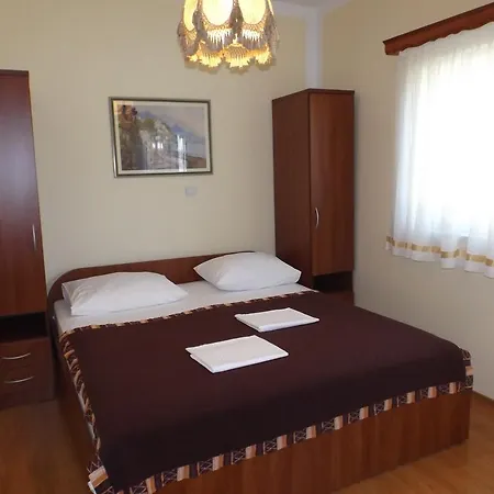 Apartments&rooms Ruzmarin Gasthuis Rogoznica (Sibenik-Knin)