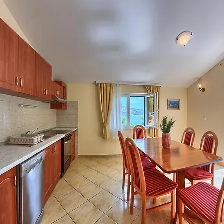 Apartments&rooms Ruzmarin 3* Rogoznica (Sibenik-Knin)