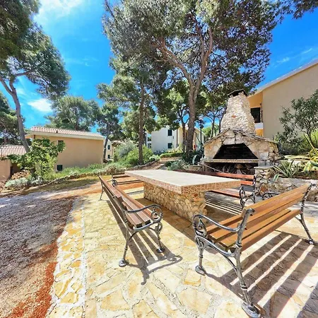 & Ruzmarin Guest house 3*