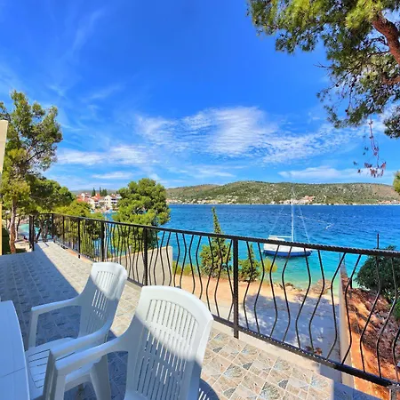 Apartments&rooms Ruzmarin Gasthuis Rogoznica (Sibenik-Knin)