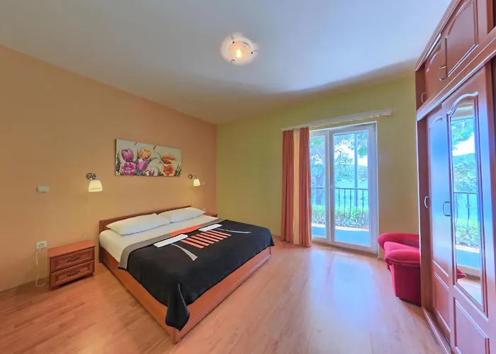 & Ruzmarin Pensión Rogoznica (Sibenik-Knin)