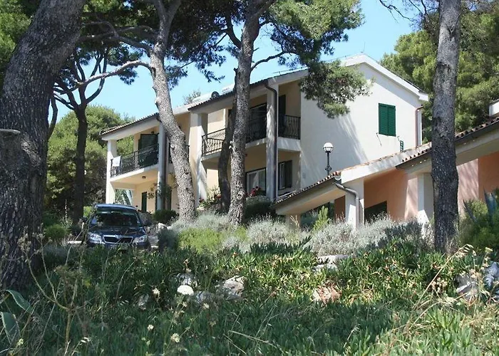 & Ruzmarin 게스트하우스