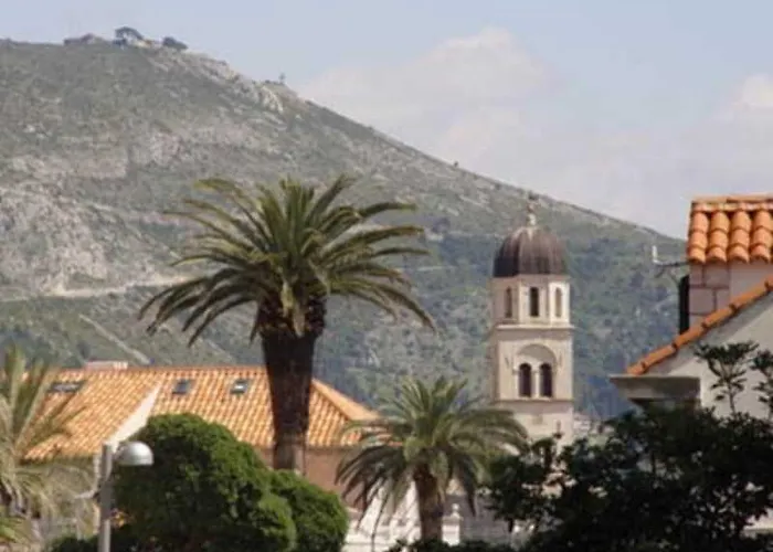 & Ruzmarin 3* 로고즈니차