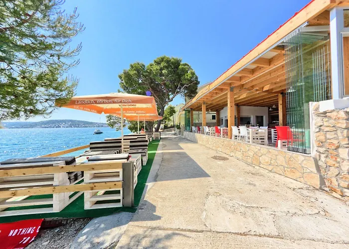 Pensión & Ruzmarin Rogoznica (Sibenik-Knin)