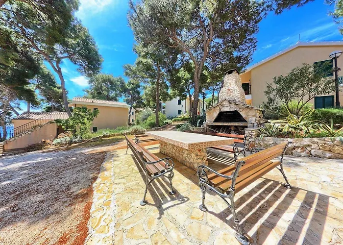 & Ruzmarin Pensión 3*