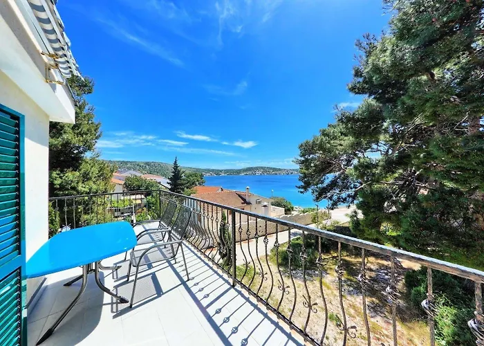 Pensión & Ruzmarin Rogoznica (Sibenik-Knin)