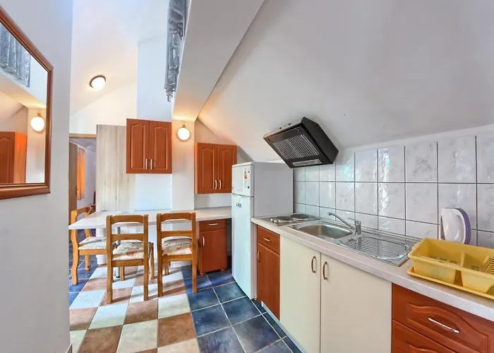 Pensión & Ruzmarin 3*