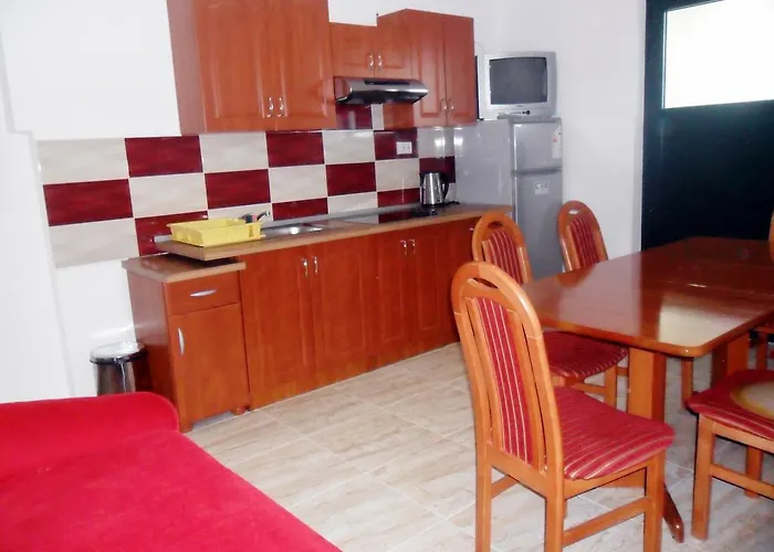 & Ruzmarin Rogoznica (Sibenik-Knin)